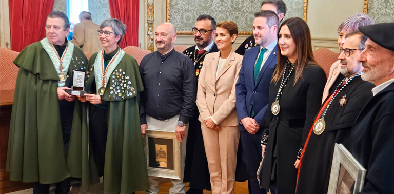 Homenaje de La Orden del Volatín a nuestra Cofradía